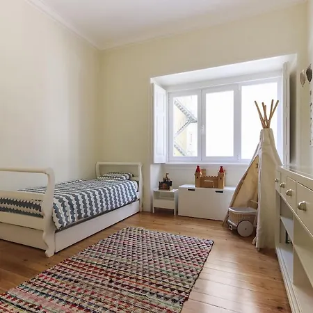 Stylish Flat In Principe Real By Guestready *