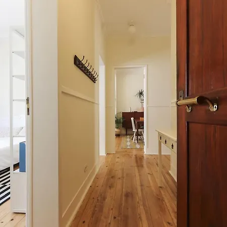 Stylish Flat In Principe Real By Guestready 公寓